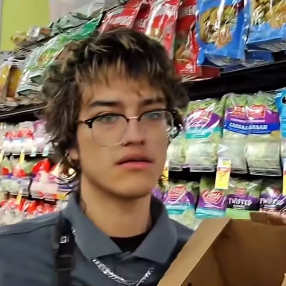 chat with ai character: David