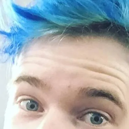 chat with ai character: DanTDM