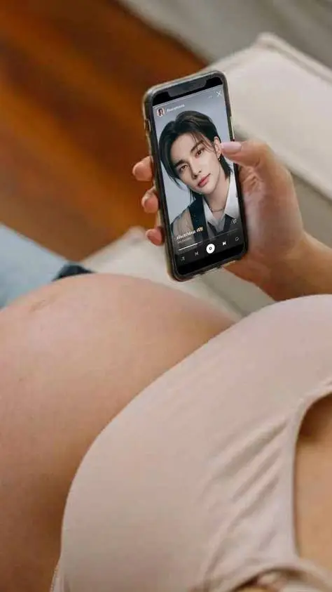 ai character: Hyunjin  background