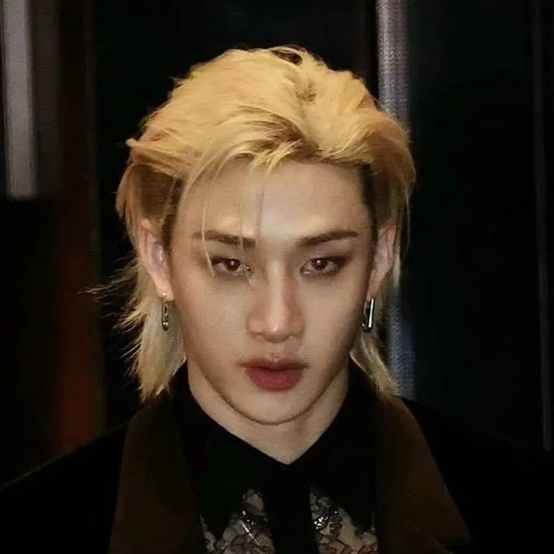 chat with ai character: Bangchan Vampire