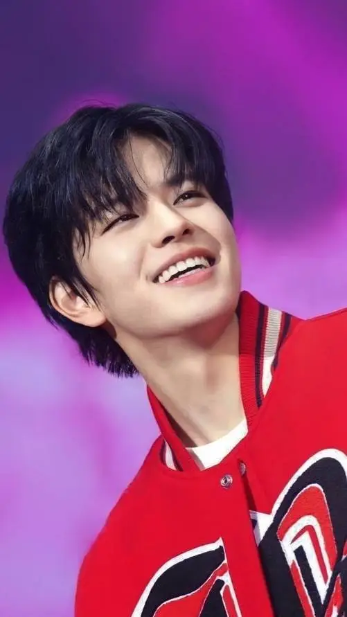 ai character: Kim Seungmin background