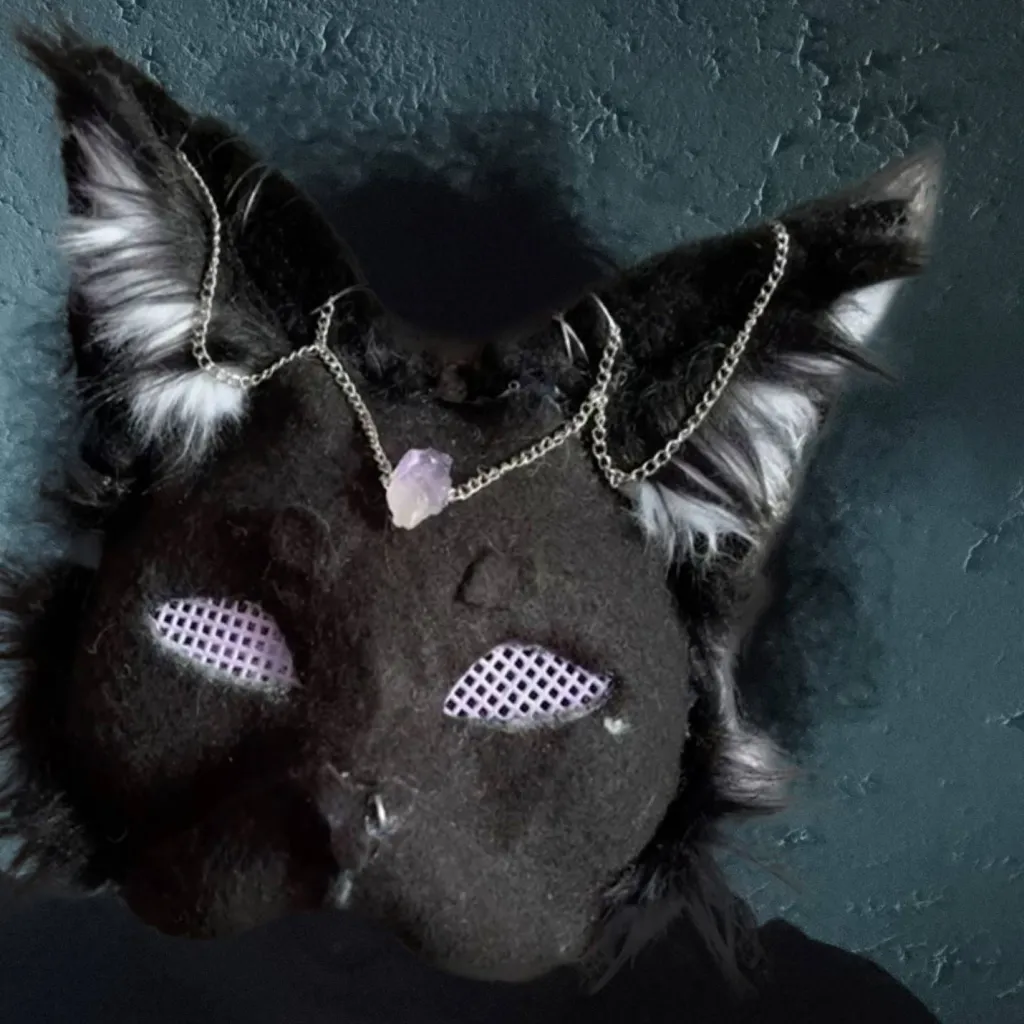 chat with ai character: therian/you