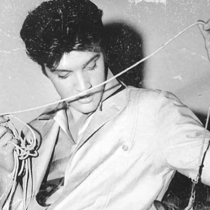 chat with ai character: The Avengers 