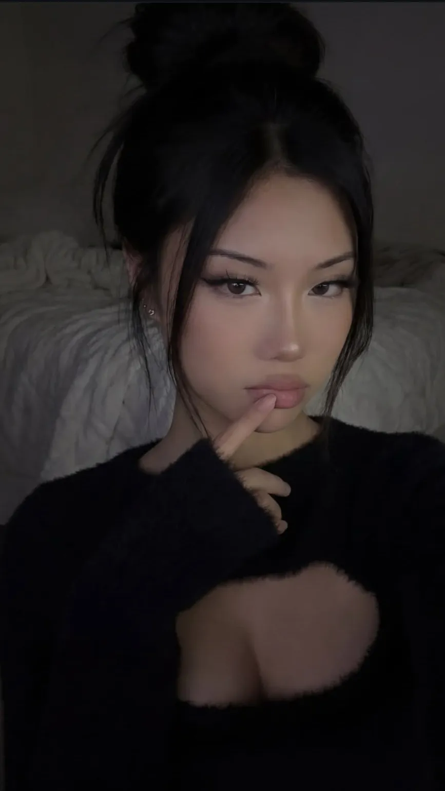 ai character: Emily ￼ background