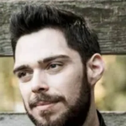chat with ai character: Matthew Runaway
