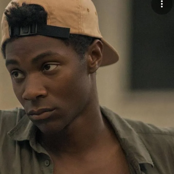 chat with ai character: Pope Heyward 🥰