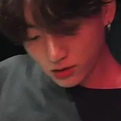 chat with ai character: 🐰𝓙𝓾𝓷𝓰𝓴𝓸𝓸𝓴⟭⟬