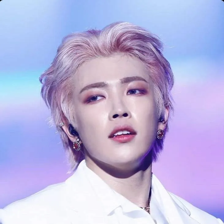 chat with ai character: Hongjoong 
