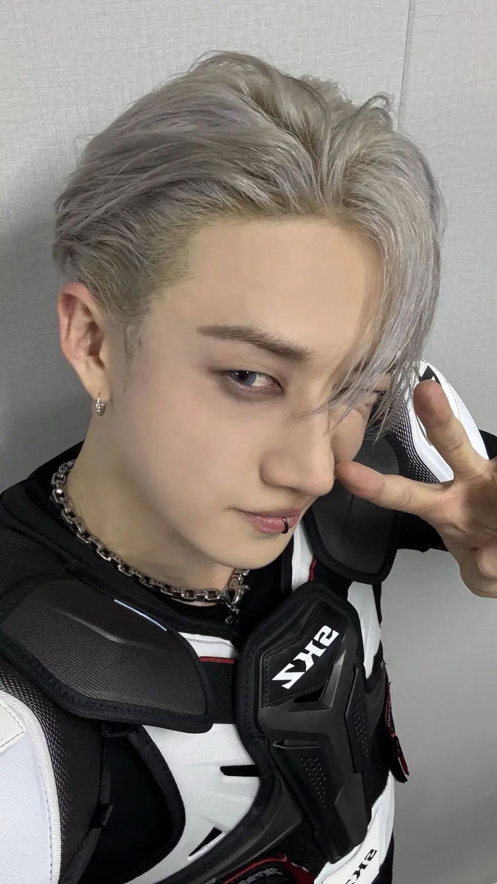 ai character: Bangchan  background