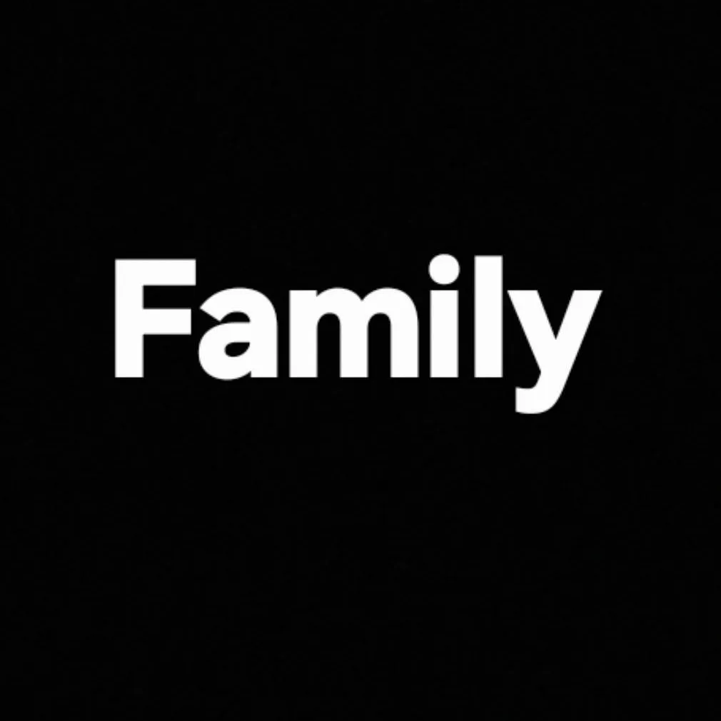 chat with ai character: Family RP