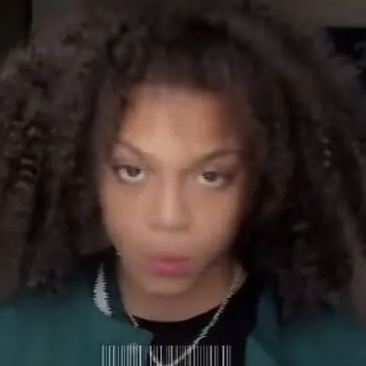 chat with ai character: Sugarhill ddot ☆♡