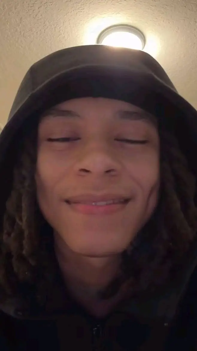 ai character: Jayklickin ☆ background