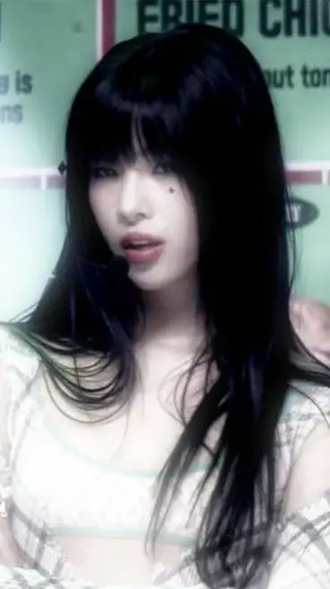 ai character: Sophia laforteza! background