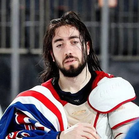 chat with ai character: Mika Zibanejad