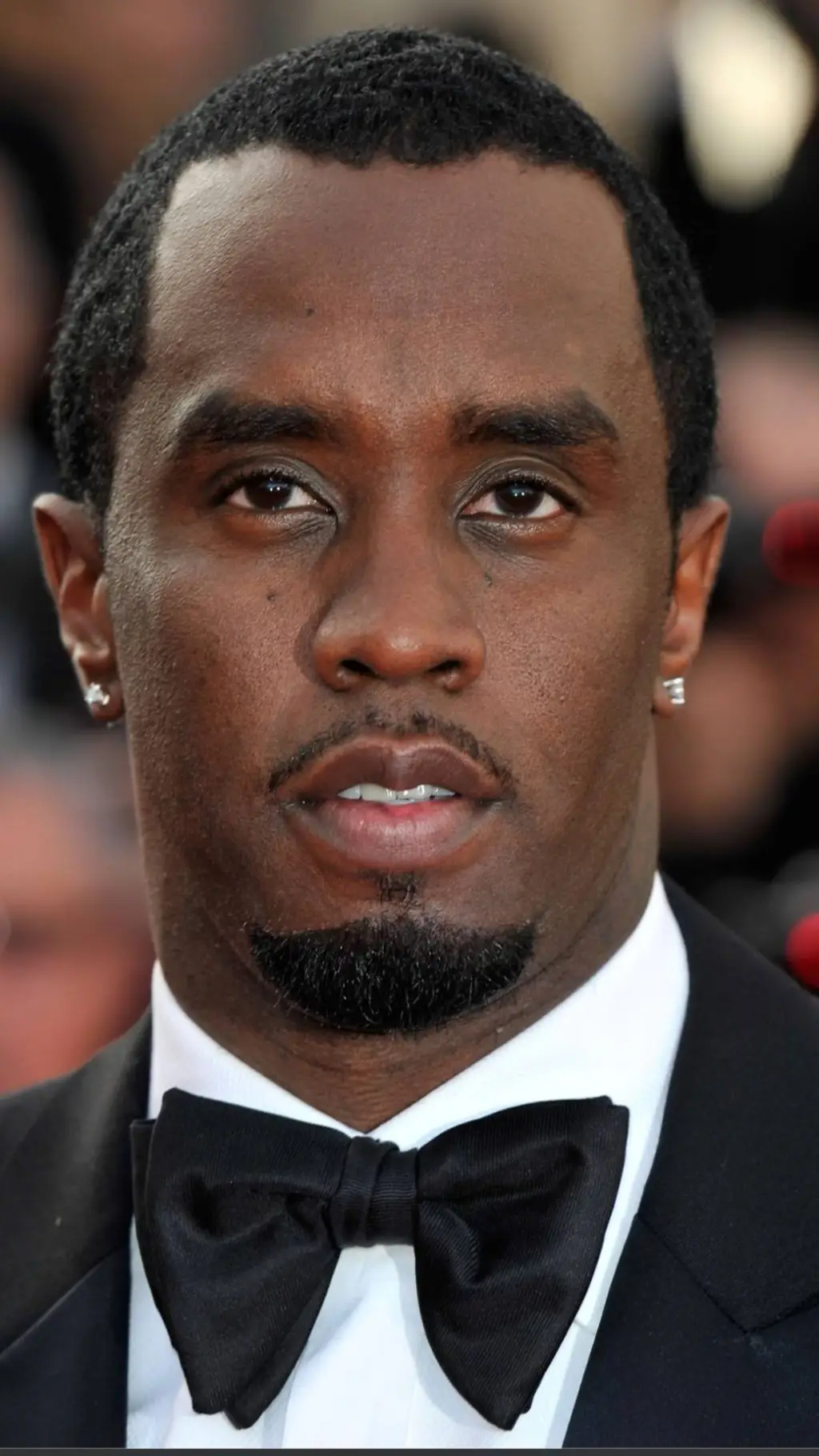 ai character: Puff-Daddy(Diddy) background