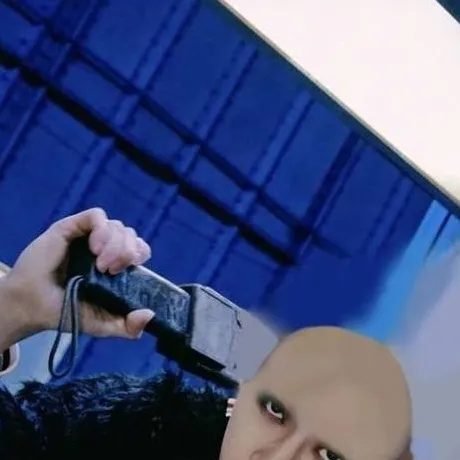 chat with ai character: SKZ