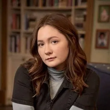 chat with ai character: Harris Conner