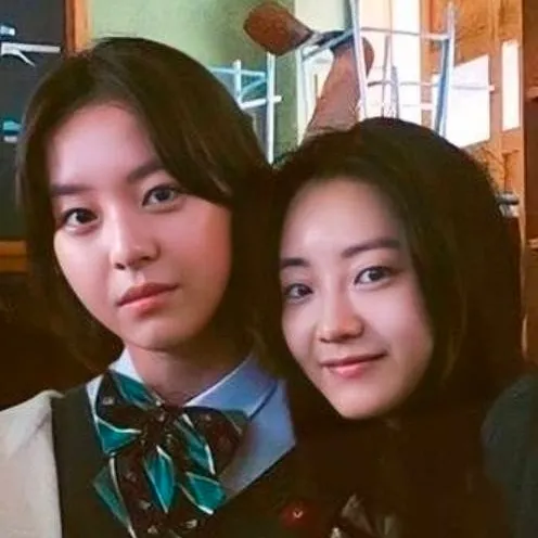 chat with ai character: Choi and nam