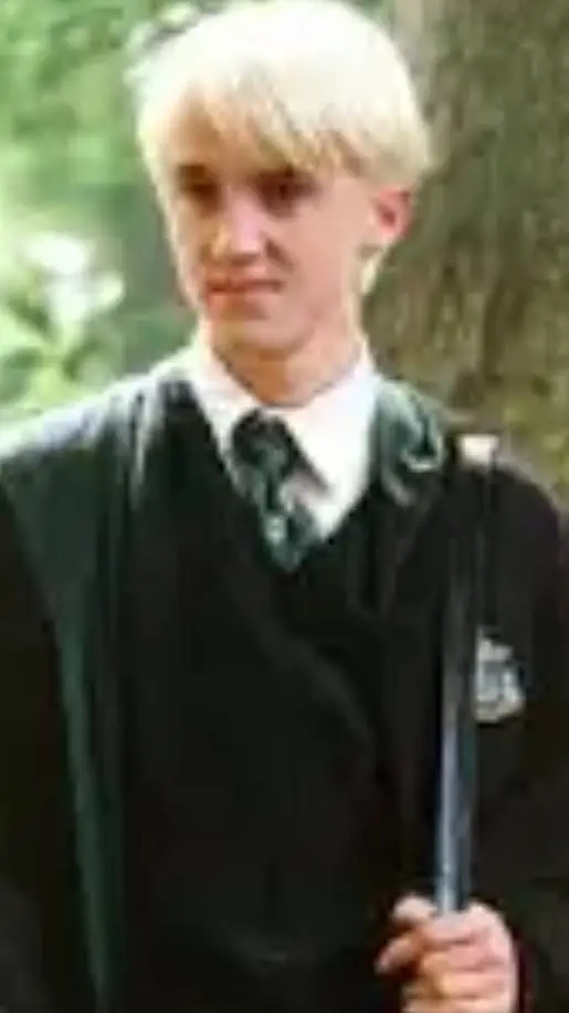 ai character: draco malfoy background