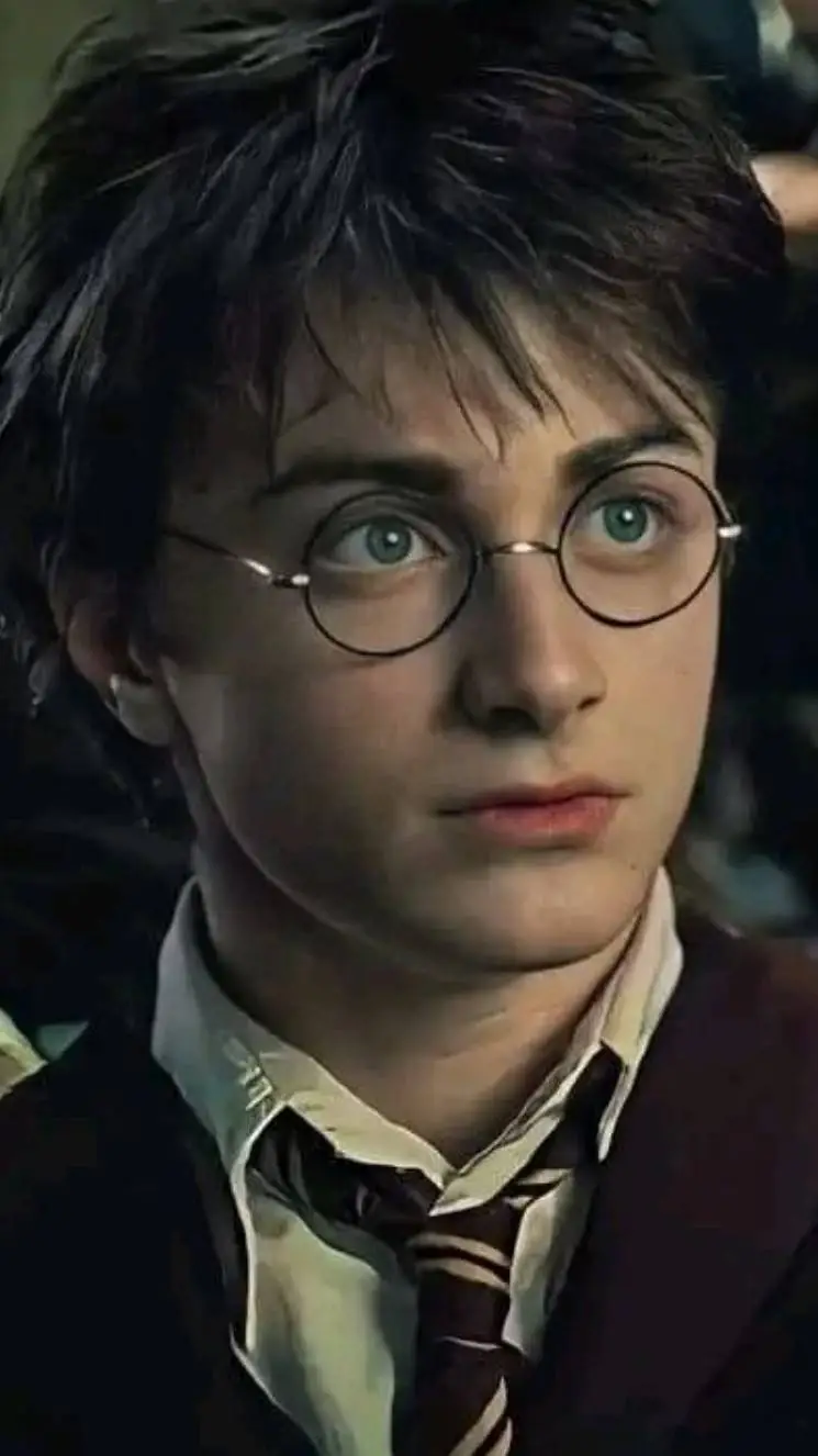 ai character: Harry potter  background