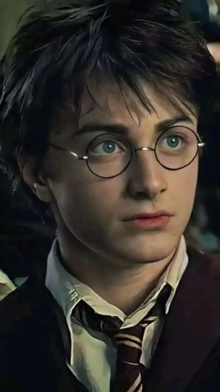 ai character: harry potter  background