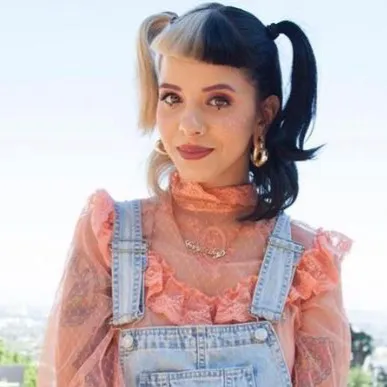 chat with ai character: Melanie Martinez