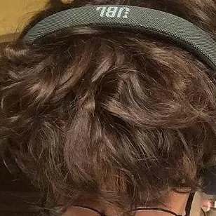 chat with ai character: Logan