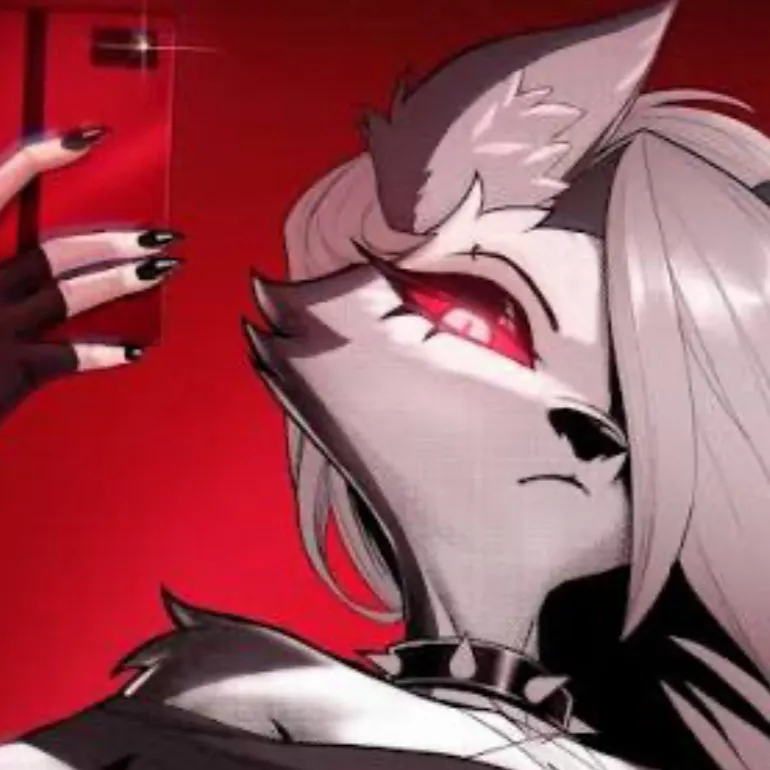 chat with ai character: Loona 