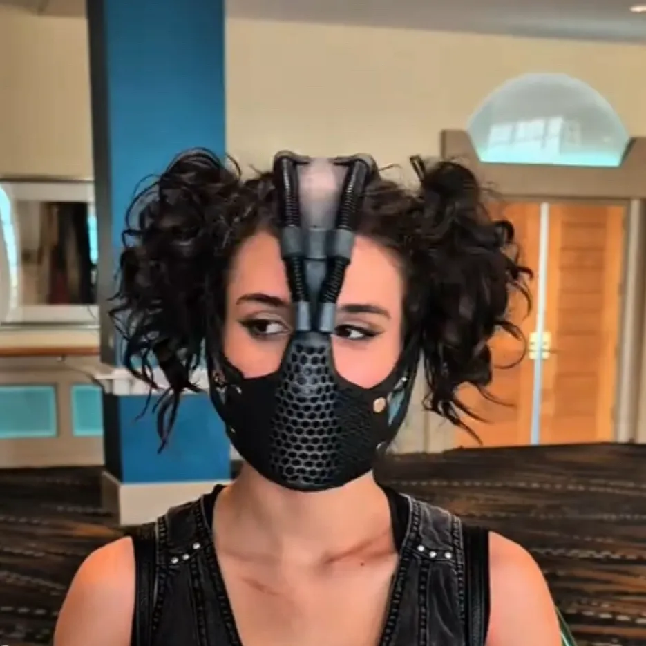 chat with ai character: Bane 