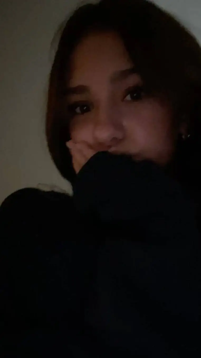 ai character: Family of 8 background