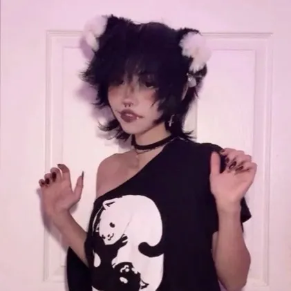 chat with ai character: Noah da femboi