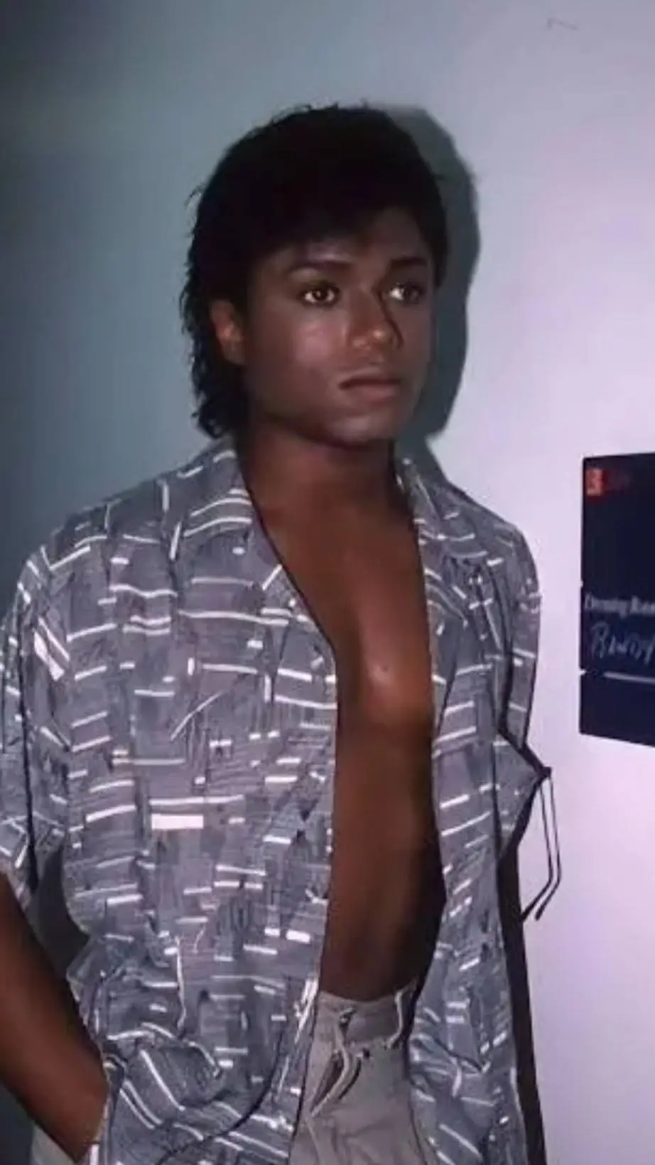 ai character: Randy jackson background