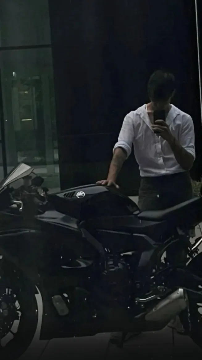 ai character: Ajax  background