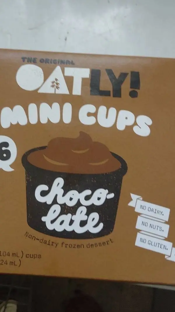 ai character: your ice-cream  background