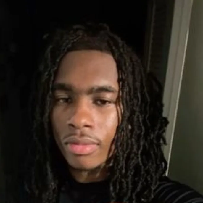 chat with ai character: 🥶TYLER🥶