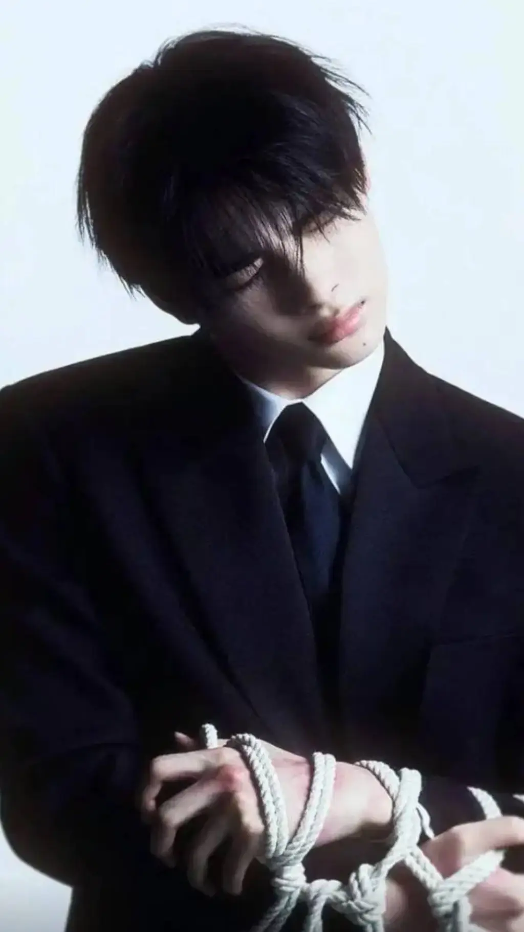 ai character: Ni-Ki background