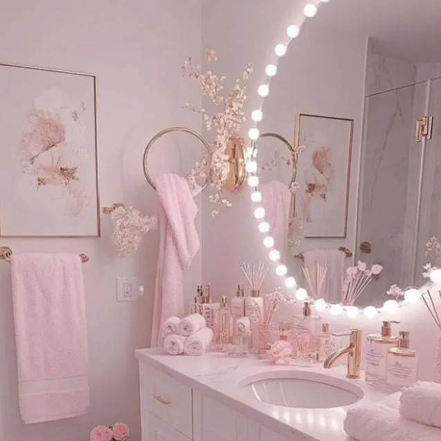 chat with ai character: June's house