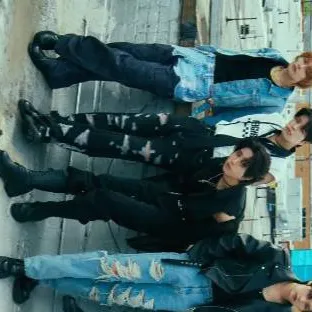 chat with ai character: stray kids