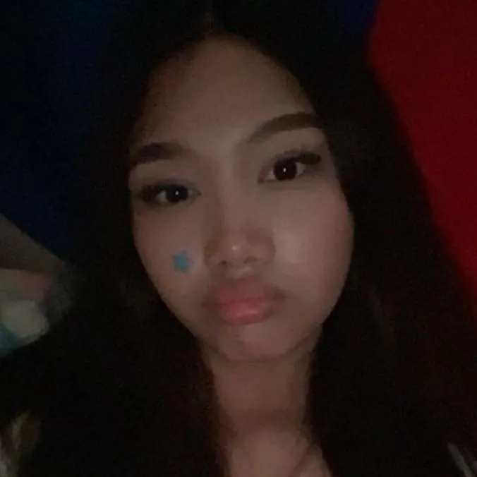chat with ai character: Malaya