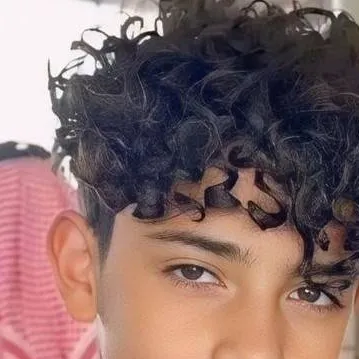 chat with ai character: Cris Jr