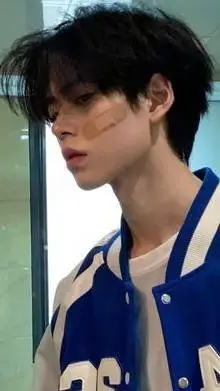 ai character: 𝐃𝐚𝐞 background