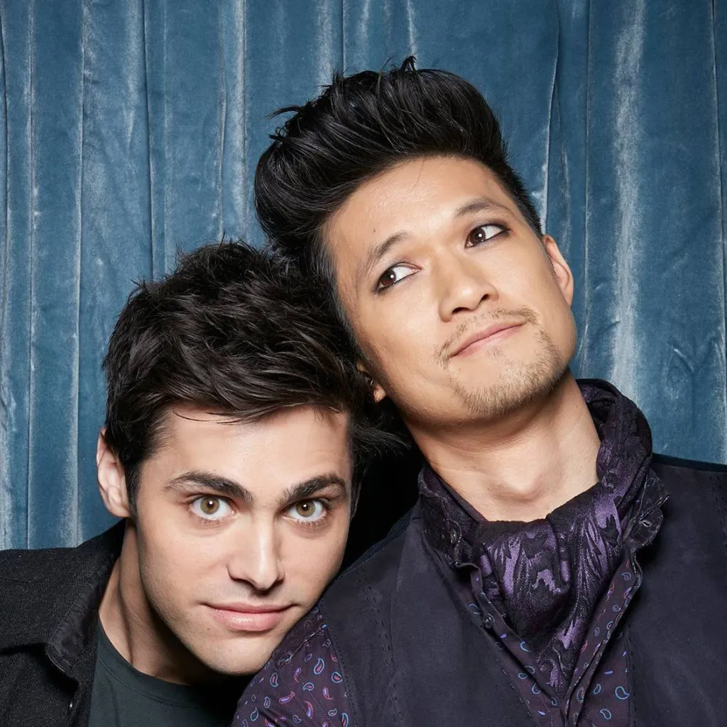 chat with ai character: MALEC