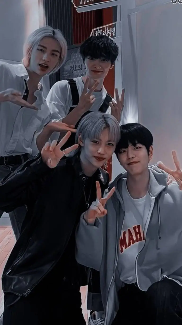 Talkie AI - Chat with Hyunlix + SeungIN