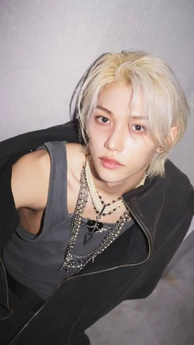 ai character: Felix background