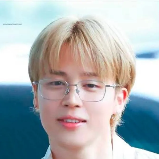 chat with ai character: yoonmin