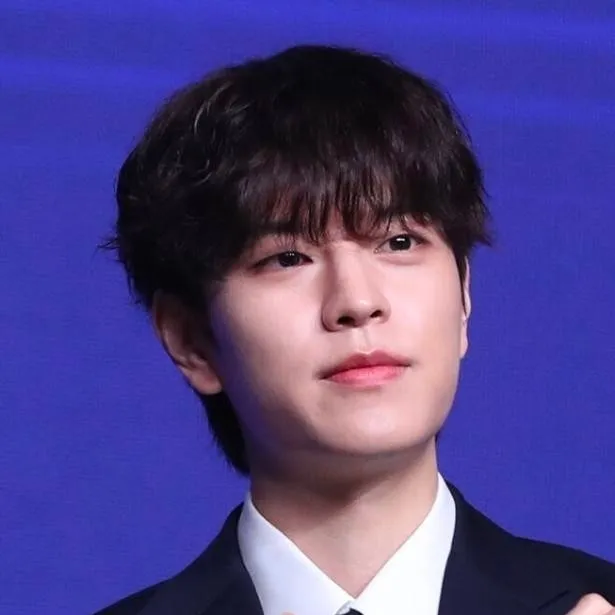 chat with ai character: Seungmin 