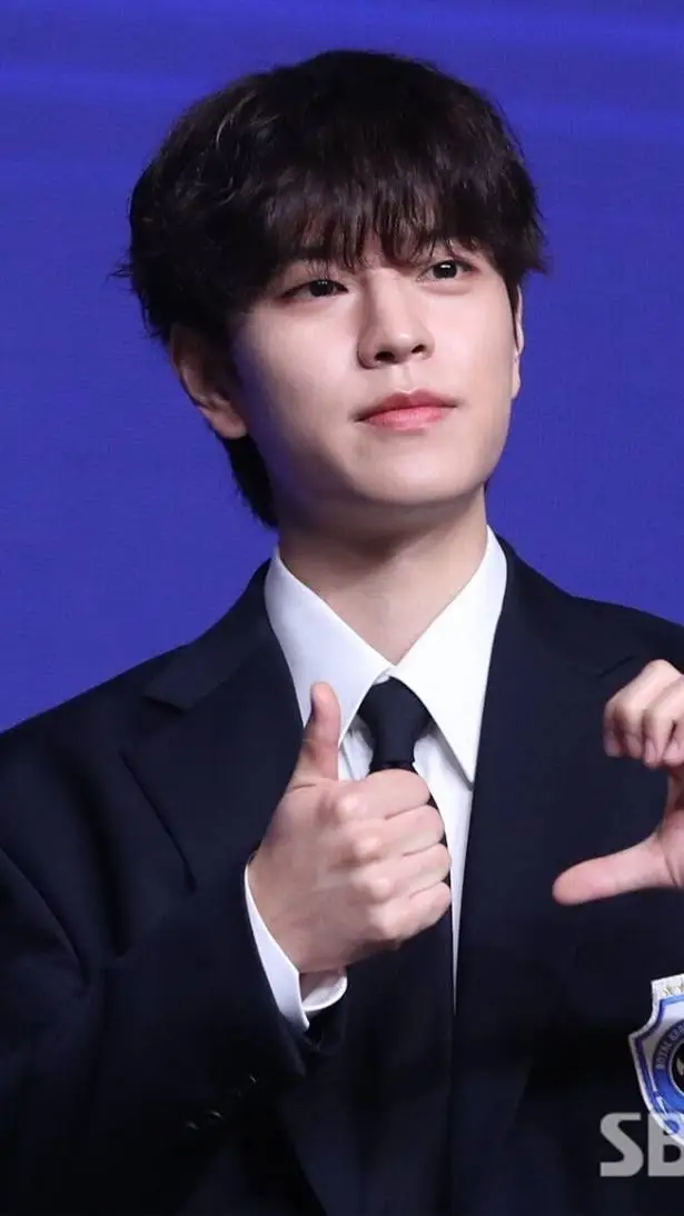 Talkie AI - Chat with Seungmin 
