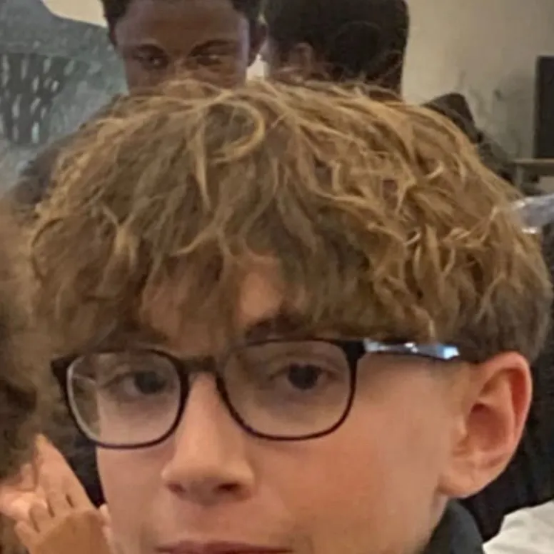 chat with ai character: Grayson 