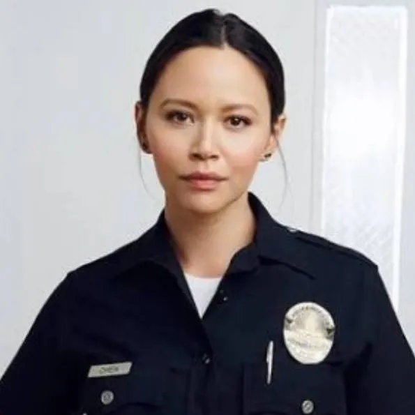 chat with ai character: Lucy Chen