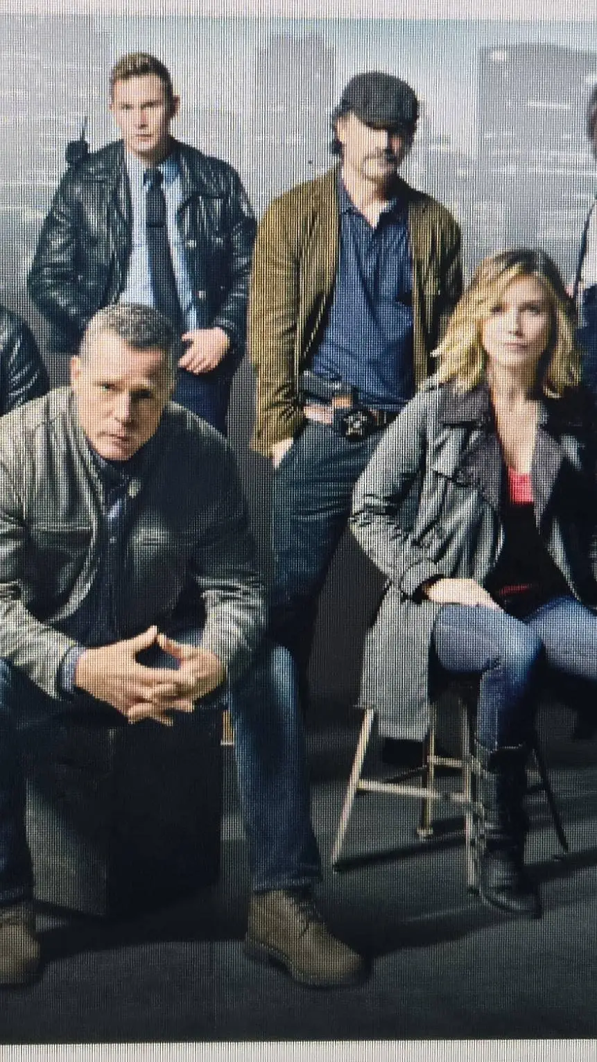 ai character: Chicago PD  background